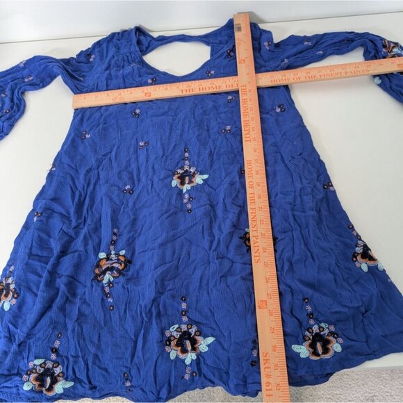 Free People Embroidered Floral Oxford Swing Dress Womens Size Medium Blue Boho - Picture 12 of 14
